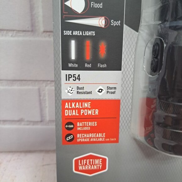 New Coast PX250 800 Lumens Twist Focusing 6 Modes LED Flashlight W/Batteries - Picture 3 of 9